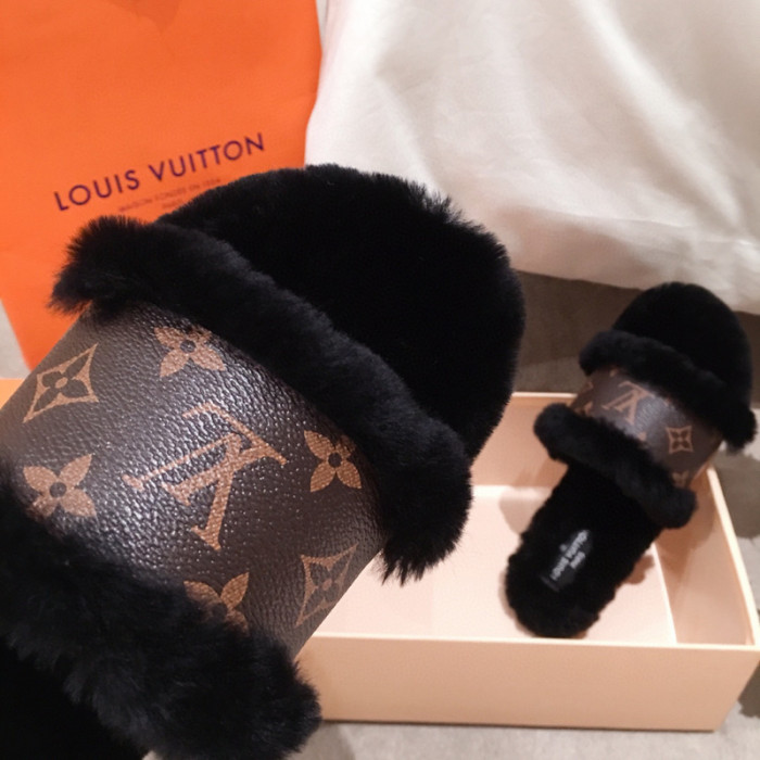 lou1_ton flat mule