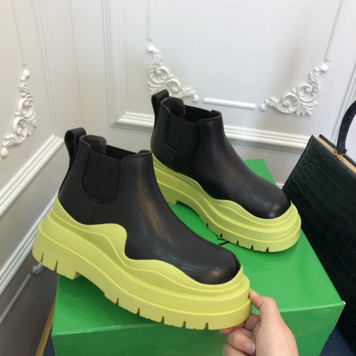 botteg*Ve*ne*ta tire leather ankle boots