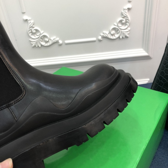 botteg*Ve*ne*ta tire leather ankle boots