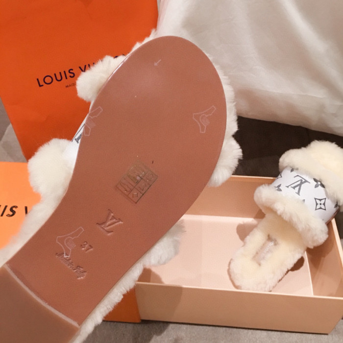 lou1_ton flat mule