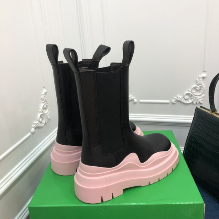 botteg*Ve*ne*ta tire leather ankle boots