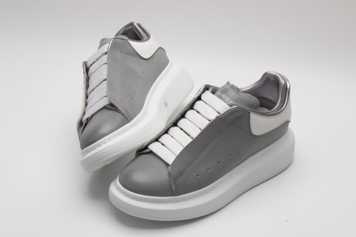 Mcqv*en oversized sneaker
