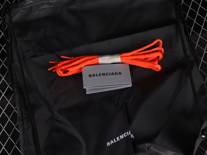 blcg runner sneaker