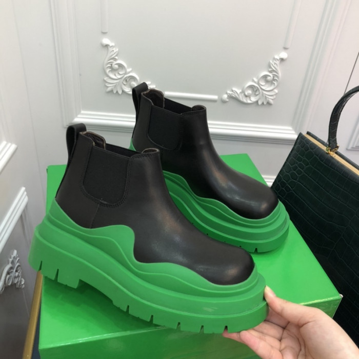 botteg*Ve*ne*ta tire leather ankle boots