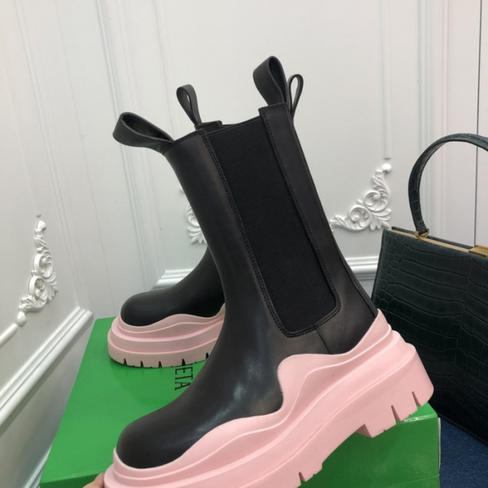 botteg*Ve*ne*ta tire leather ankle boots