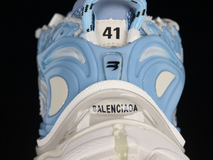 blcg runner sneaker
