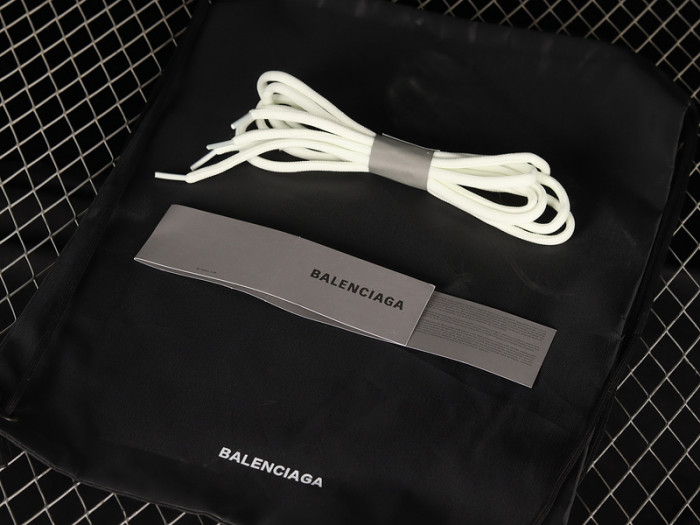 blcg runner sneaker