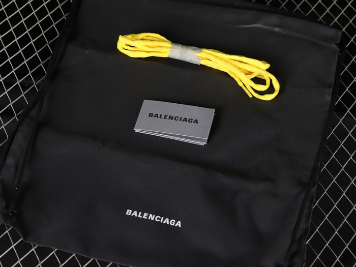 blcg runner sneaker
