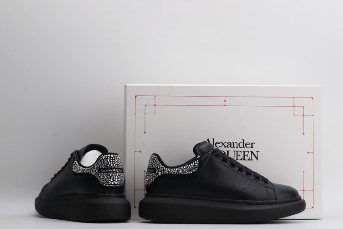 Mcqv*en oversized sneaker