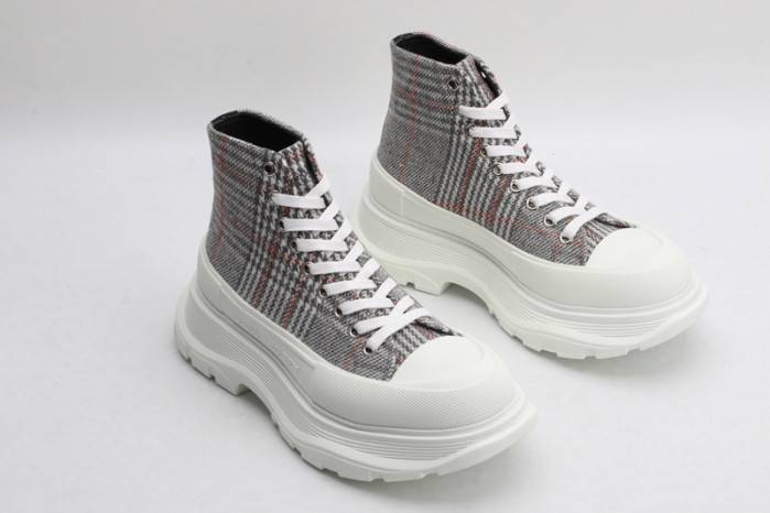 Mcqv*en tread slick