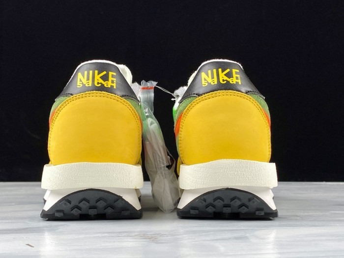 nike ld waffle sacai green multi - bv0073-300