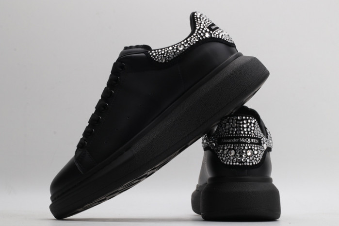 Mcqv*en oversized sneaker