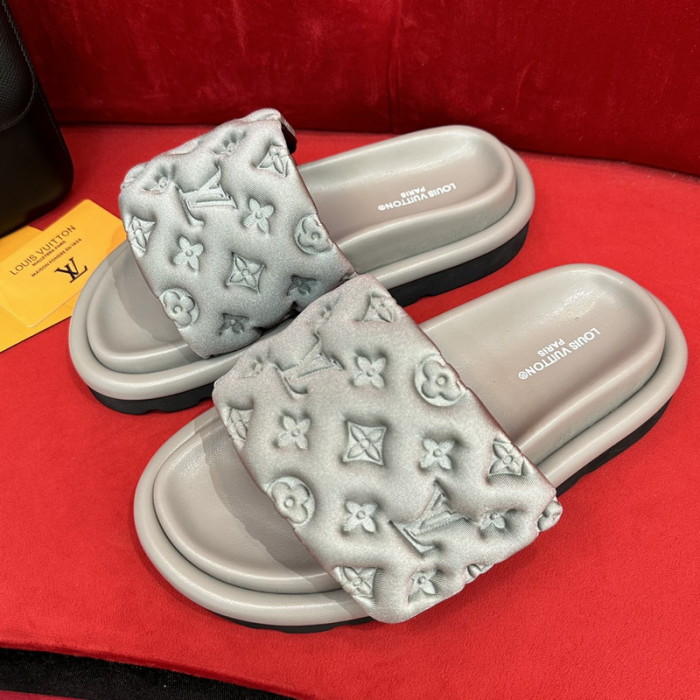 LOU1_TON POOL PILLOW COMFORT MULE (EU35-EU40)