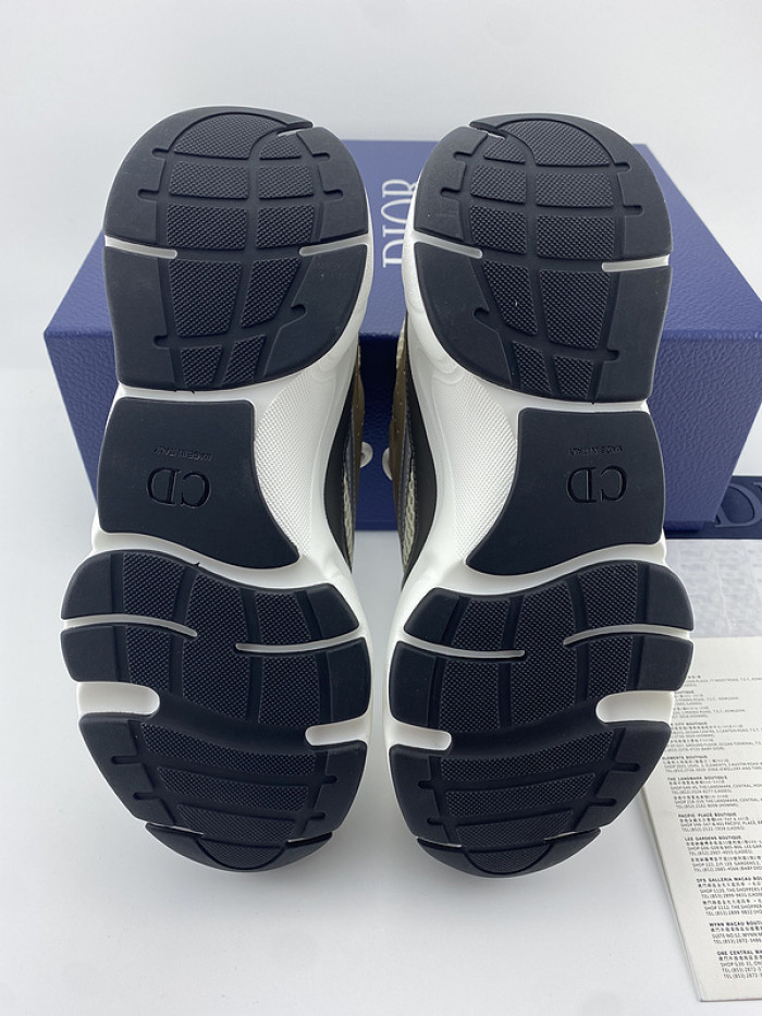 d1or b22 sneaker