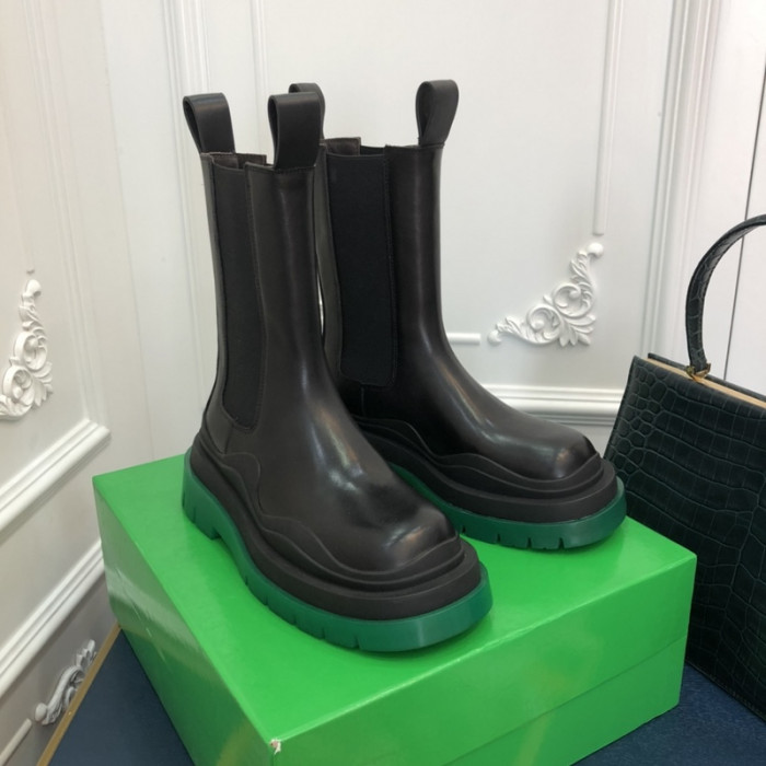 botteg*Ve*ne*ta tire leather ankle boots
