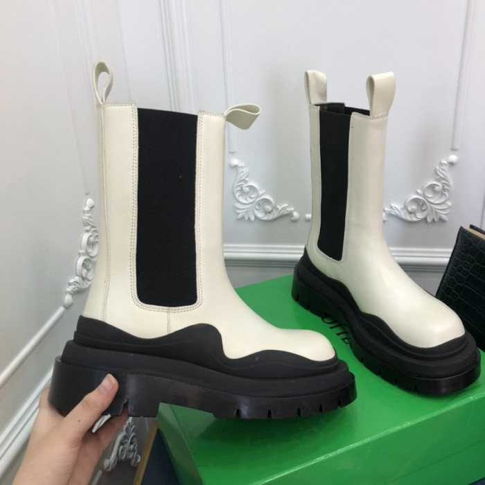 botteg*Ve*ne*ta tire leather ankle boots