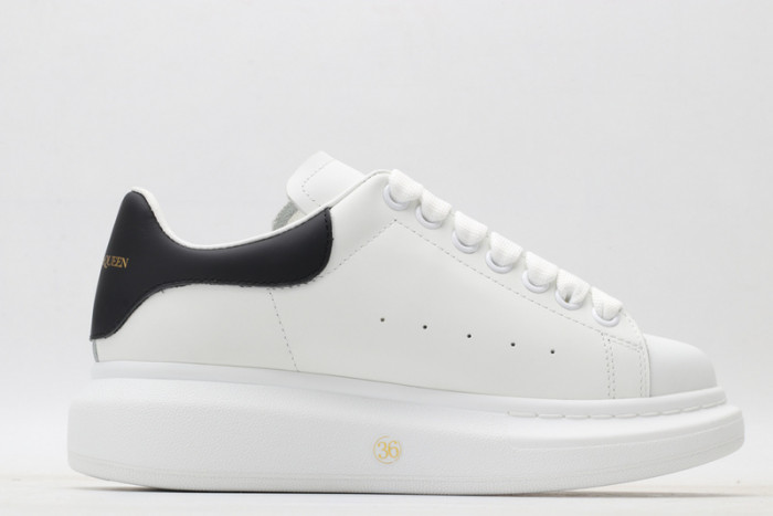 Mcqv*en oversized sneaker