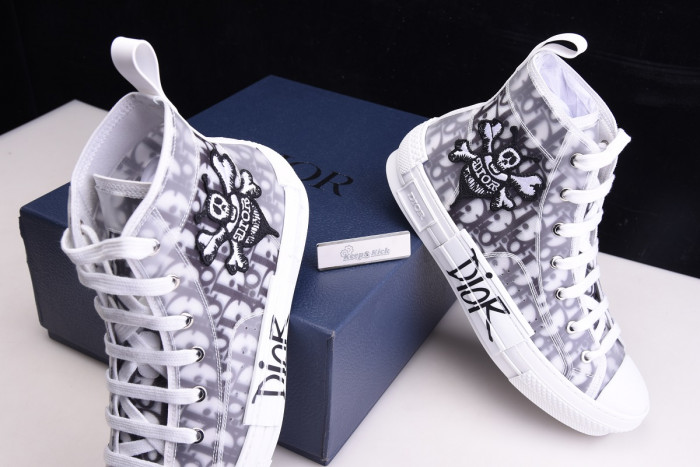 d1or b23 sneaker
