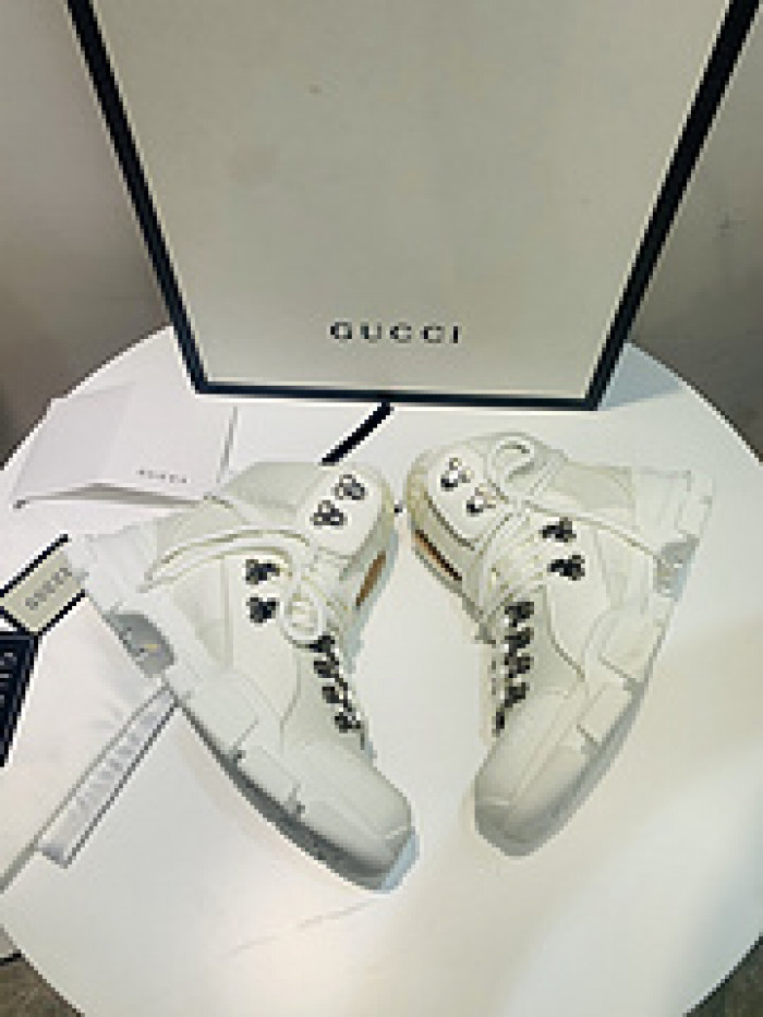 G*u*i1 journey flashtrek jewel crystal low boot