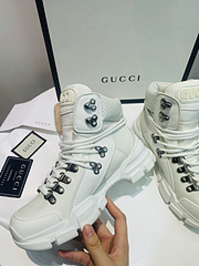 G*u*i1 journey flashtrek jewel crystal low boot
